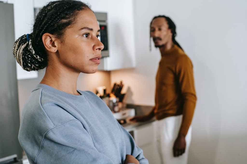 Signs of Abuse in a Relationship: How to Recognize if Your Partner is Abusing You